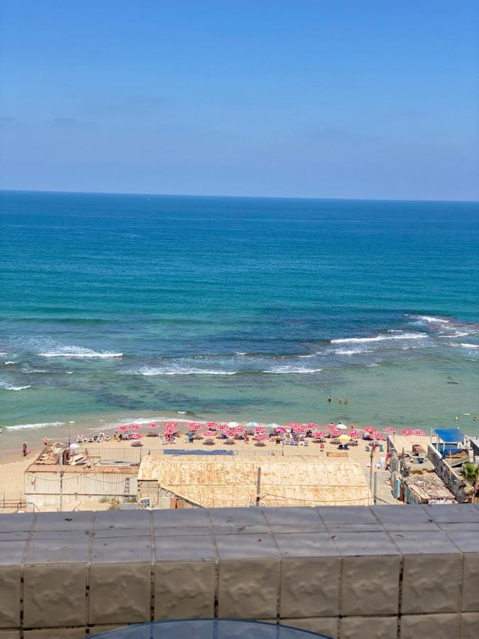 Apartment Oskar Beach Бат Ям Екстериор снимка